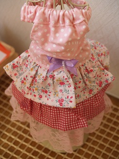 フェレットの洋服・服・お姫様・ピンクレースのふりふり