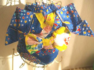 フェレットの晴れ着・青い花火に黄色いあじさい帯