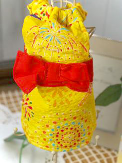 フェレット着物・和服・浴衣・黄色い花火１